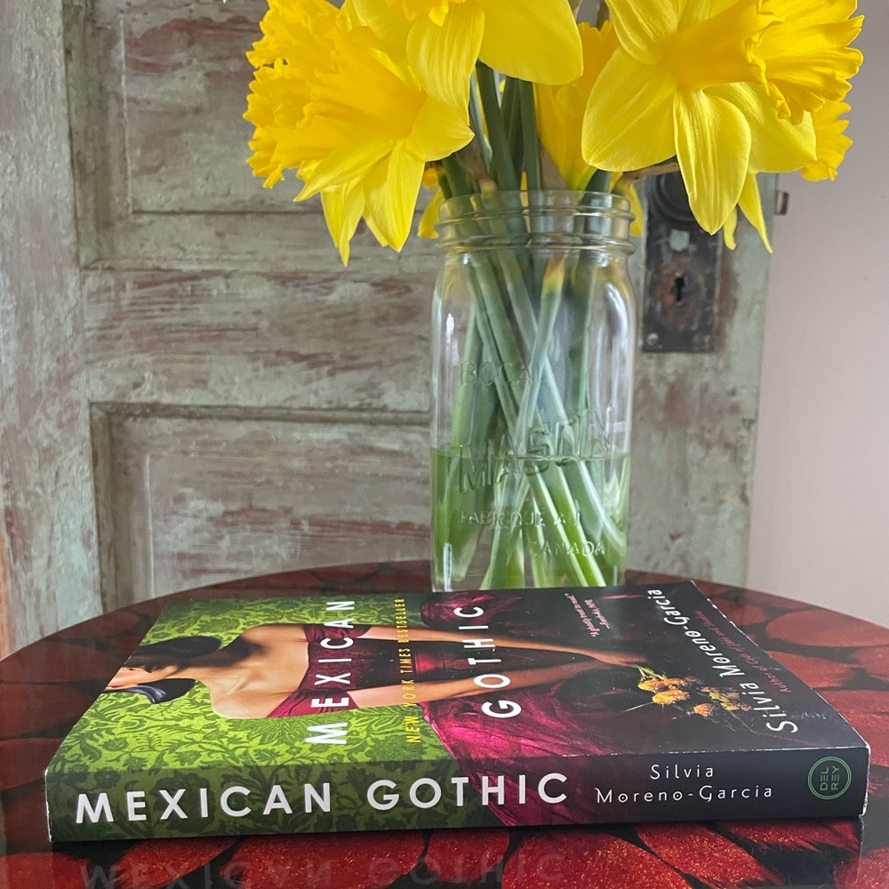 Like NEW Giftable Book, Mexican Gothic, Softcover, Horror, Silvia Moreno-Garcia